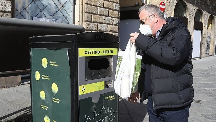 Firenze, in centro altri 6 cestini compattanti per i rifiuti