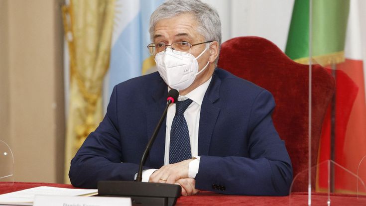 Def, 40 miliardi alle aziende. Franco: “Shock per la ripresa”