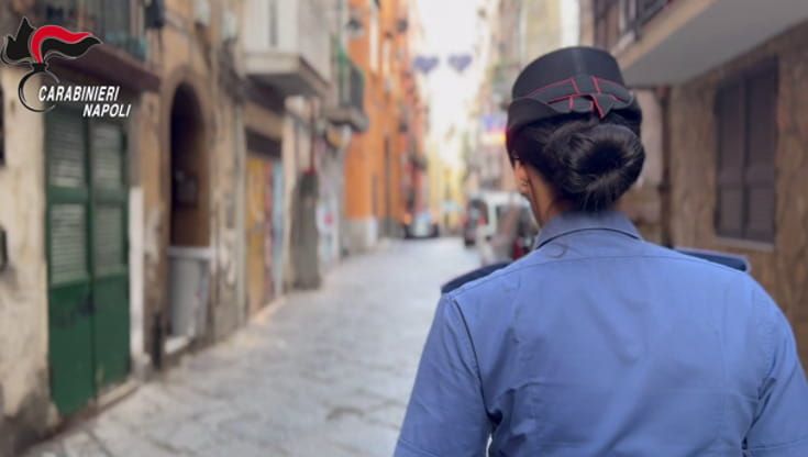Da violenze domestiche al boss nell’armadio, interventi dei carabinieri tra Napoli e Monti Lattari