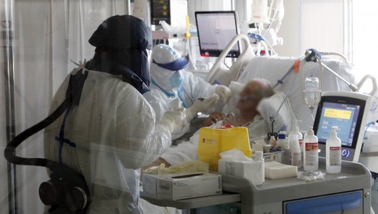Anakinra, come funziona il farmaco contro l'artrite reumatoide che potrebbe essere utile anche contro Covid
