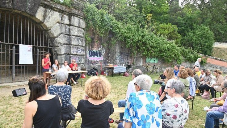 Firenze, gli abitanti di San Niccolò contro le scale mobili: "Meglio navette elettriche”