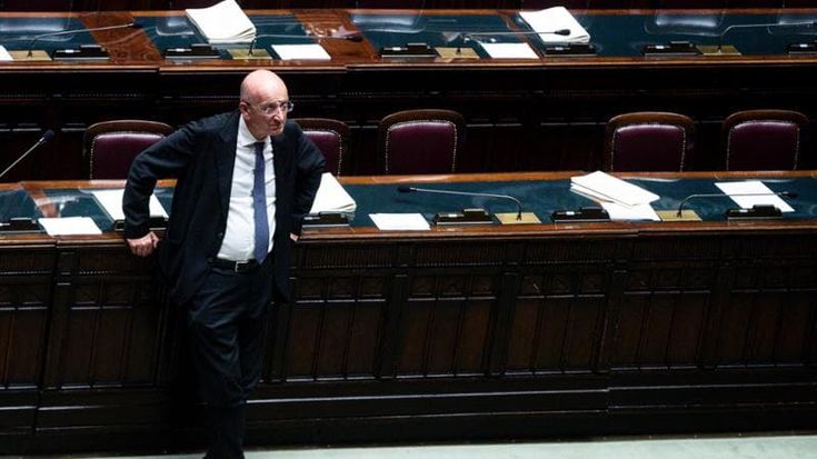 Accordo di maggioranza, via alla legge Sisto sulla prescrizione: si fermerà dopo il processo d’Appello