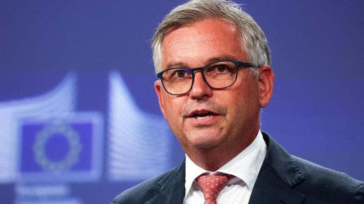 I ministri Ue: “Rafforzare i rimpatri”. Ma la Spagna critica: “Noi contrari a hub in Paesi terzi”
