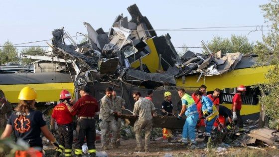 Strage dei treni in Puglia, il tribunale fa tornare al lavoro uno dei due capistazione indagati