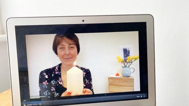 Cerimoniere digitale, il corso nasce a Genova: Così il lutto cambia nell'era dell'Ai”