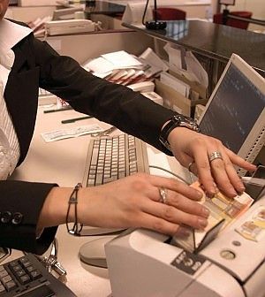 Bankitalia: si attenua la stretta sul credito alle famiglie