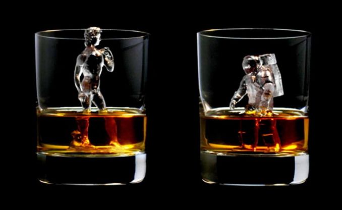 L'arte nel whisky, il ghiaccio &egrave; in 3D