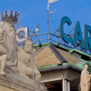 Carige, offerte entro Pasqua in corsa fondi e banche
