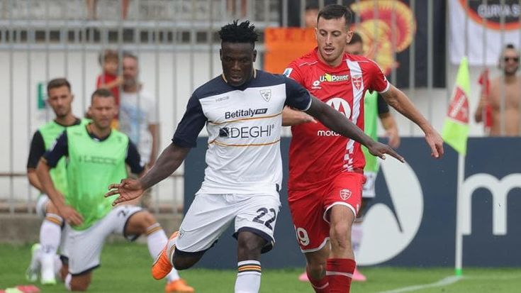 Monza-Lecce 1-1: Colpani risponde a Krstovic, poi Falcone para tutto