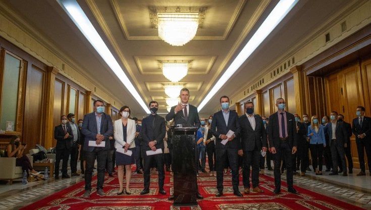 Romania, mozione di sfiducia contro il premier Citu