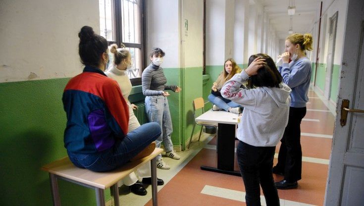 Nuove occupazioni nelle scuole: “Ridateci la ricreazione e lo sconto sui bus”