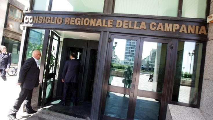 La politica feudale che esclude i giovani