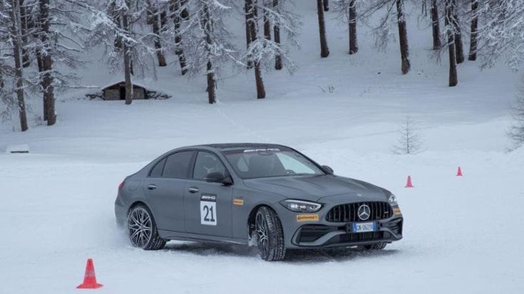 Le Mercedes Amg elettriche che non t’aspetti: ecco la nostra prova sulle strade ghiacciate di Livigno