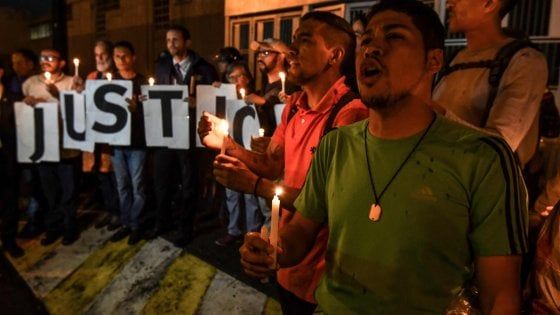 Venezuela, oppositore arrestato per l'attentato a Maduro muore nella sede dei Servizi segreti