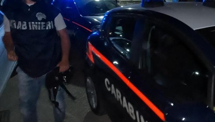 Caserta, ex collaboratore di giustizia costretto con la violenza a lasciare casa: quattro arresti