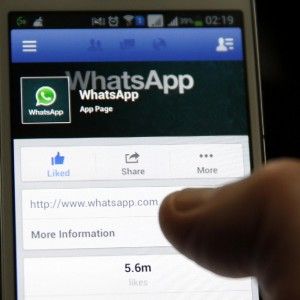 Genova, tenta di uccidersi: salvata con Whatsapp
