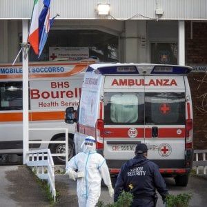 Coronavirus, il paziente 1 di Napoli è guarito: "Un brutto sogno, da prigioniero di guerra" 