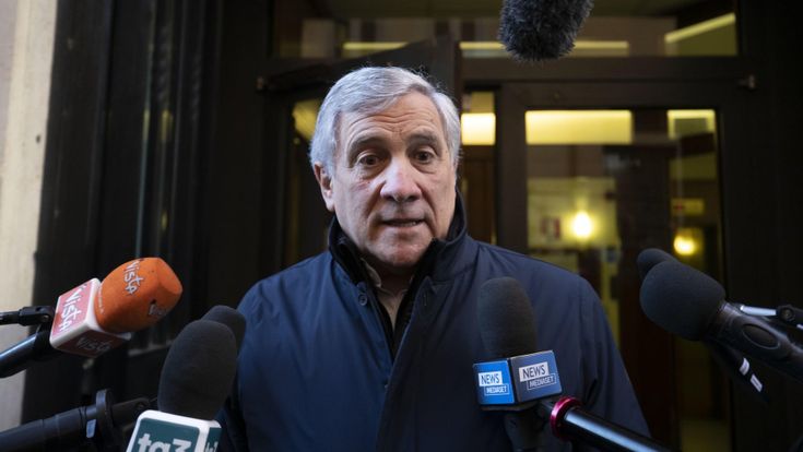 Il forzista Tajani: “L’Italia in giallo non è merito di Salvini. Protesta, ma non romperà”