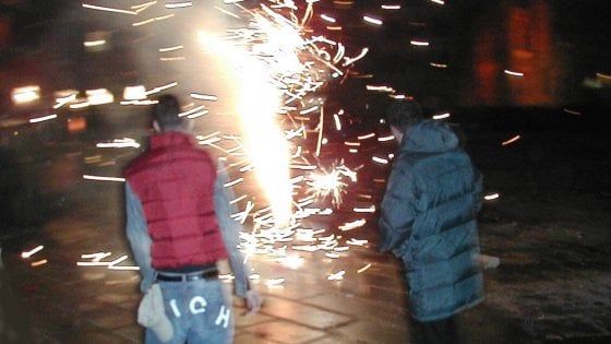 "Poteva far saltare in aria un intero isolato di Bari", resta agli arresti il 30enne con 120 chili di petardi in cantina