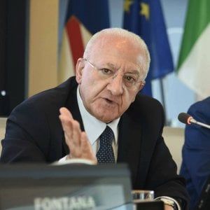 Agiografia quotidiana di De Luca e i suoi falsi ricordi su De Berardinis