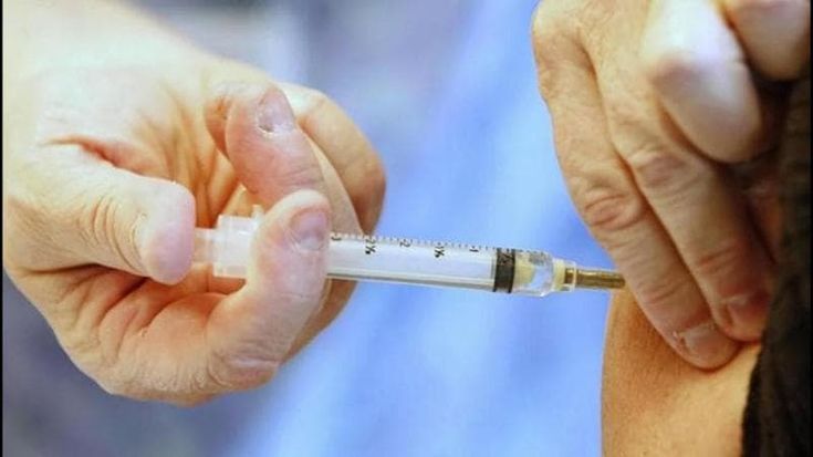 Difterite, tutto sulla malattia: sintomi, cure, diffusione e importanza dei richiami del vaccino