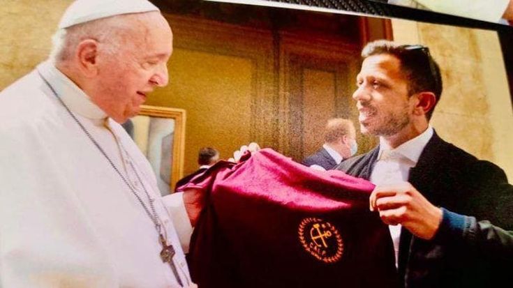 I bergogliani di Genova: scout, portuali del Calp e quando don Gallo esultò per papa Francesco