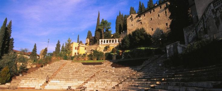 "Pista di ghiaccio nel Teatro romano", l’ultimo sfregio ai tesori di Verona 