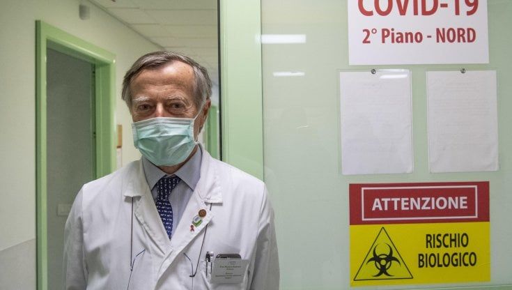  L'allarme del primario di Tor Vergata, Andreoni: "I No Vax rifiutano ogni cura. Pensano che il Covid non uccida"