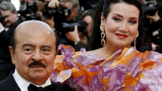Londra, morto lo sceicco Adnan Khashoggi: negli anni 80 fu l'uomo più ricco del mondo