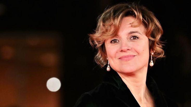 Michela Cescon: "Porto in teatro l'amore impossibile"