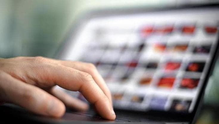 Pedopornografia, scarcerato il 64enne: “Ho condiviso quel video per errore ma mi farò curare”