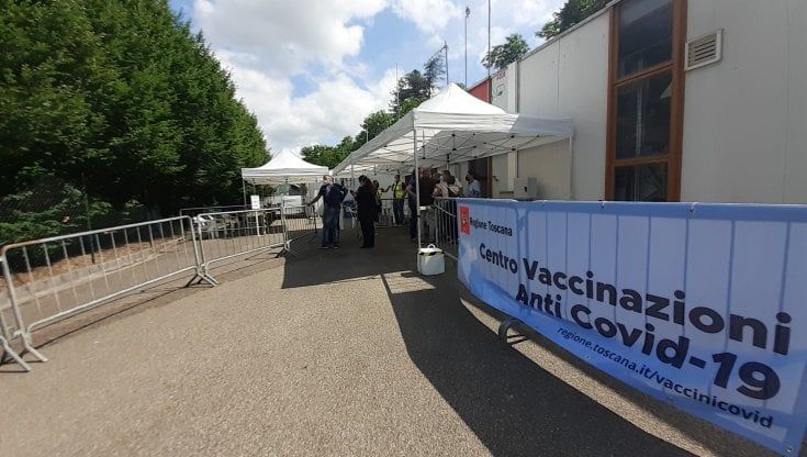 E il centro vaccinale scende in pista