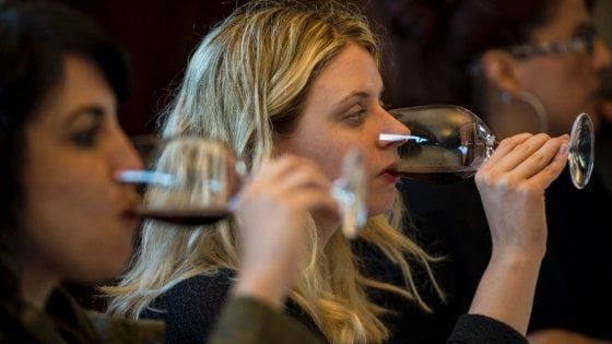 Quanti problemi per le donne del vino, tra sessismo e paghe più basse
