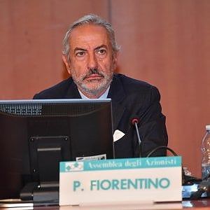 Dipendenti e vertici, le due Carige