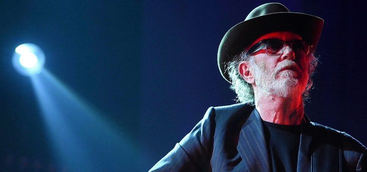 De Gregori, dallo zio partigiano a "Rimmel": il libro-confessione del cantautore