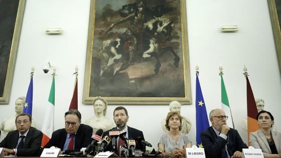 Roma, Boldrini e Delrio: "Un'altra chance a Marino, deve riprovarci"