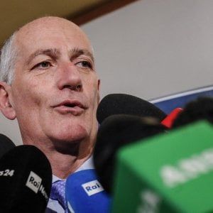 Calcio e violenza, Gabrielli: "Ora il rischio è in autostrada"