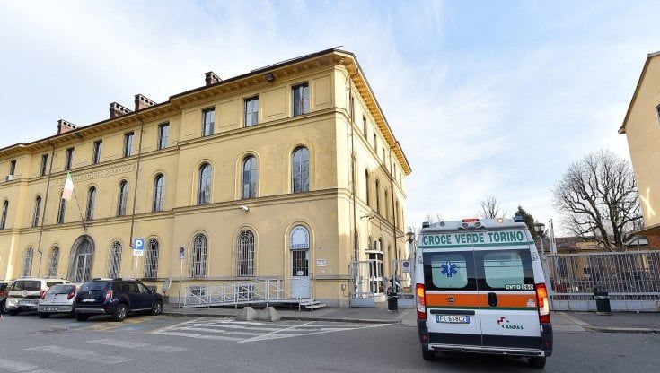 Covid, all'Amedeo di Savoia di Torino cercano 15 volontari per testare due nuovi farmaci