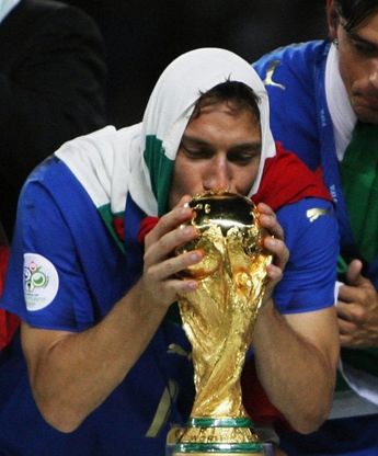 Totti, dai consigli di Zoff alla festa Mondiale con Lippi