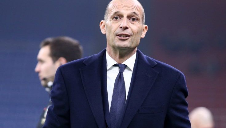 Juventus, Allegri: "L'accoglienza di Firenze a Vlahovic? Nel mondo c'è altro a cui pensare"