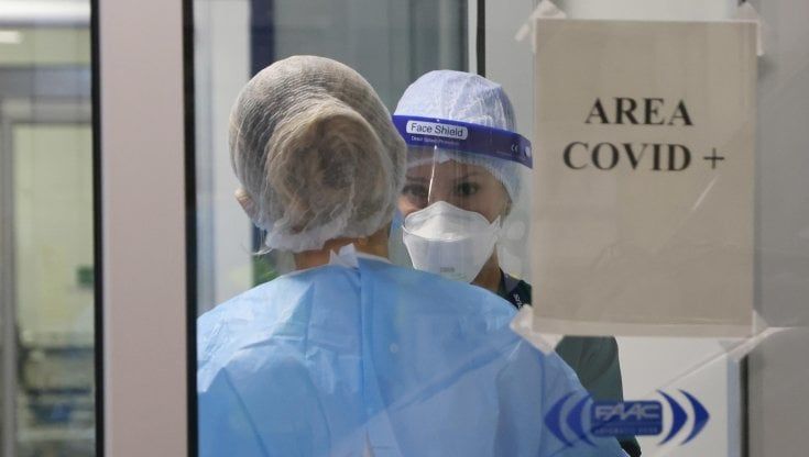 In Piemonte tornano al lavoro 400 sanitari No Vax: "Ma staranno lontani dai pazienti fragili"
