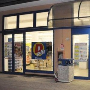 Torino, 10 rapine in un anno: chiude l'ultimo discount di Mirafiori 