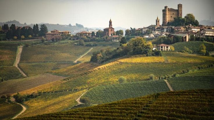 Crescita alla ricerca di equilibrio, le Langhe progettano il futuro: “tagliando” al bollino Unesco
