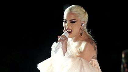 Una, nessuna e centomila. Lady Gaga in un anno di look