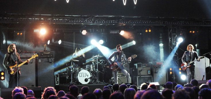 Arctic Monkeys, il tempo della celebrazione live, dai Brit Awards al tour (anche in Italia)