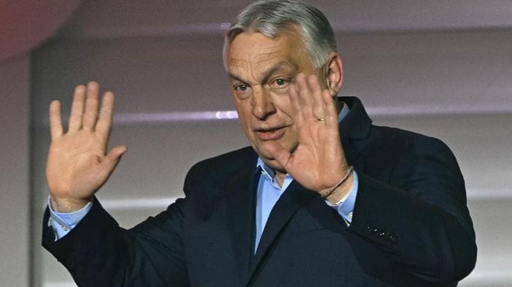 Orbán, la fine dell’autocrate braccato dagli scandali: “Ma non mi arrenderò”