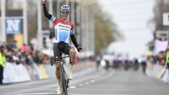 Ciclismo, Kuurne-Bruxelles-Kuurne: trionfo solitario di Jungels
