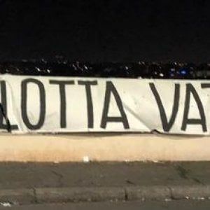 Roma, striscioni contro Pallotta in diverse zone della città
