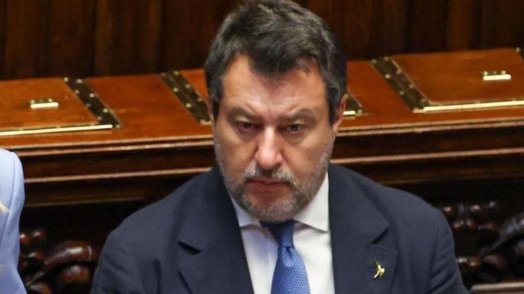 Salvini si sente assediato: “Tante gufate, vado avanti”. FdI sbarra la strada Viminale