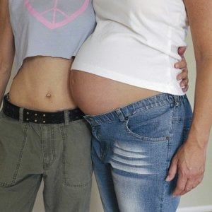 La battaglia tra le due mamme gay: "Lei non mi fa vedere i figli ma non mollo"